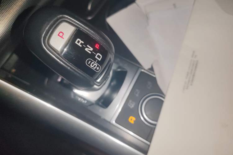 Used Land Rover Range Sport 2017 3.0 SC V6 HSE DYNAMIC Gear Lever