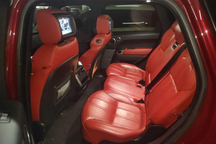 Used Land Rover Range Sport 2017 3.0 SC V6 HSE DYNAMIC Left Rear Seat