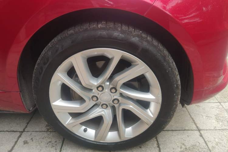 Used Land Rover Range Sport 2017 3.0 SC V6 HSE DYNAMIC Right Front Wheel Hub