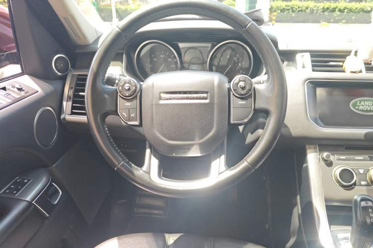 Used Land Rover Range Sport 2017 3.0 SC V6 SE Steering Wheel