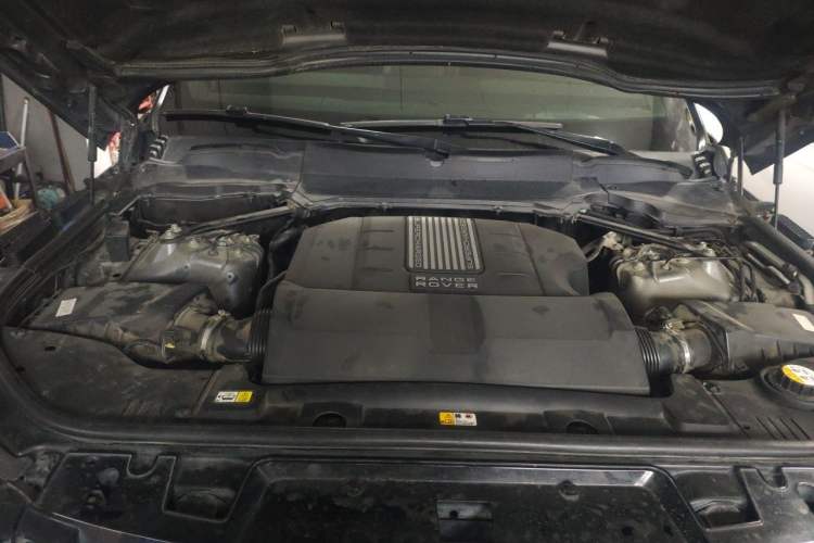 Used Land Rover Range Sport 2017 3.0 SC V6 HSE DYNAMIC Engine Bay