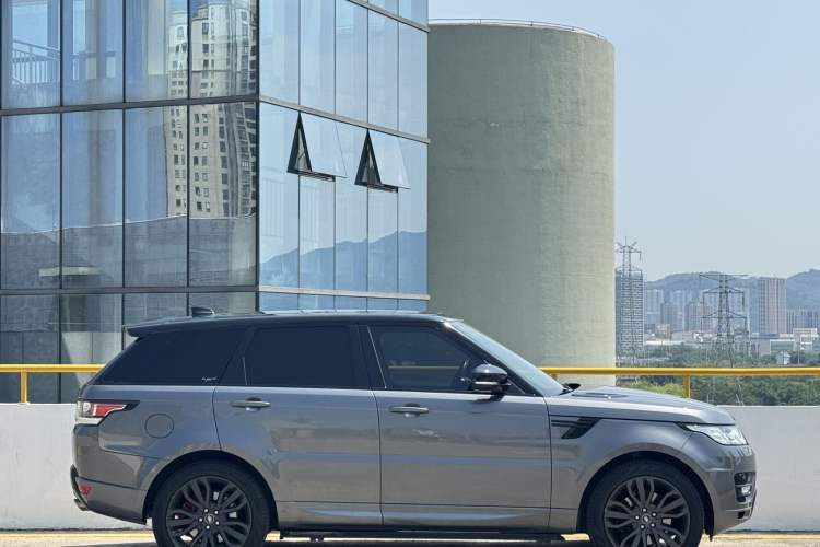 Used Land Rover Range Sport 2017 3.0 SC V6 HSE DYNAMIC Exterior 4
