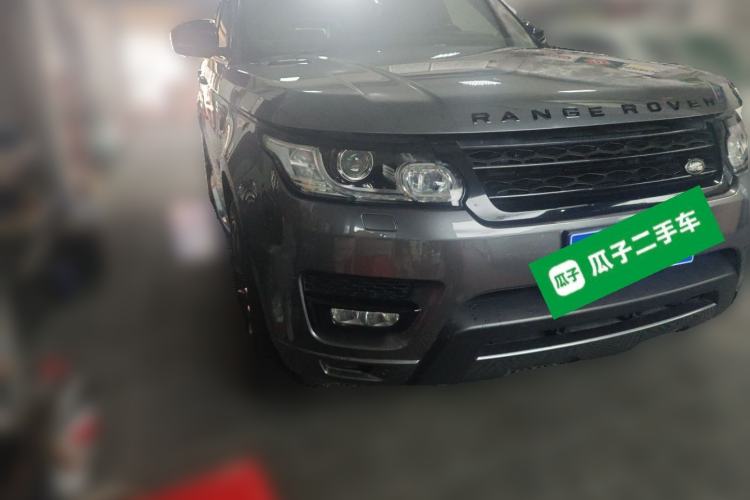 Used Land Rover Range Sport 2017 3.0 SC V6 HSE DYNAMIC Front Right 45 Deg