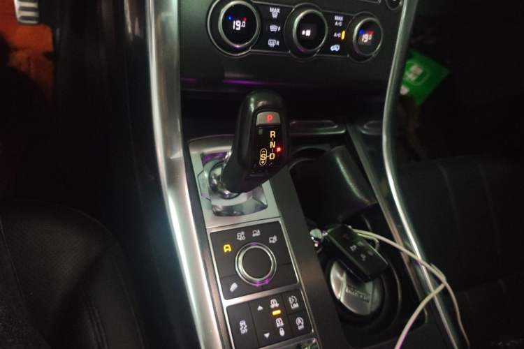 Used Land Rover Range Sport 2017 3.0 SC V6 HSE DYNAMIC Gear Lever