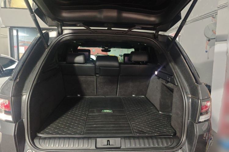 Used Land Rover Range Sport 2017 3.0 SC V6 HSE DYNAMIC Trunk