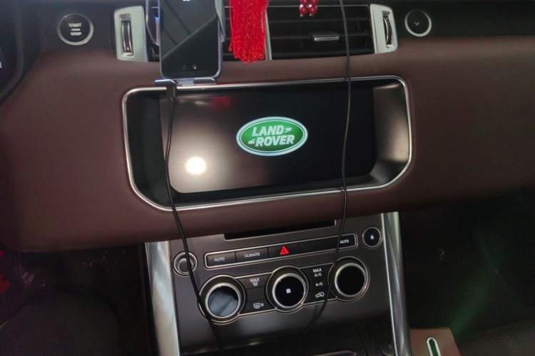 Used Land Rover Range Sport  Audio And AC Panel
