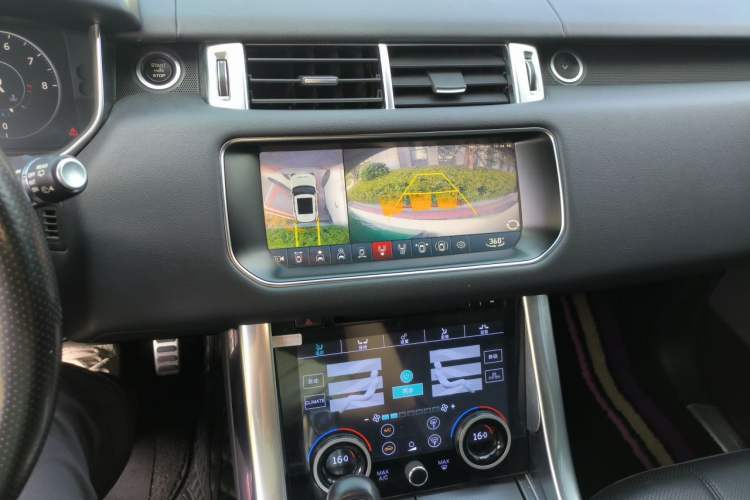 Used Land Rover Range Sport 2017 3.0 SC V6 HSE DYNAMIC Audio And AC Panel