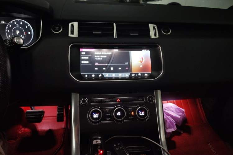 Used Land Rover Range Sport 2017 3.0 V6 SC HSE Dynamic Audio And AC Panel