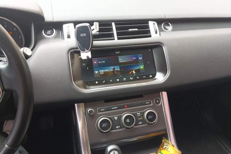 Used Land Rover Range Sport  Audio And AC Panel