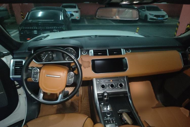 Used Land Rover Range Sport  Center Console