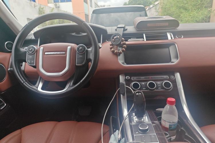 Used Land Rover Range Sport  Center Console