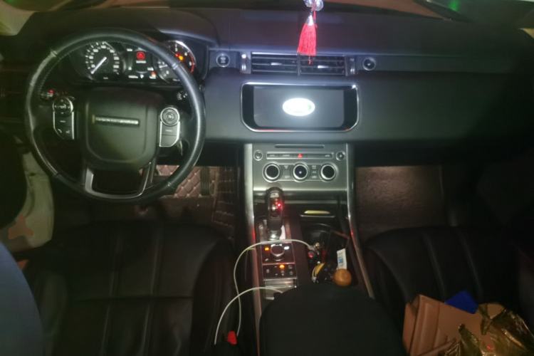 Used Land Rover Range Sport  Center Console