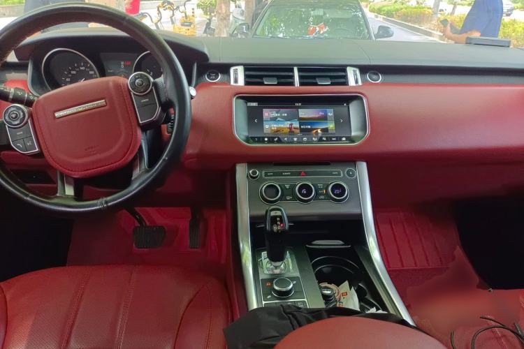Used Land Rover Range Sport  Center Console