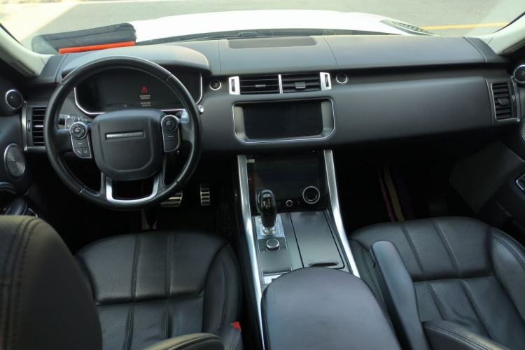 Used Land Rover Range Sport 2017 3.0 SC V6 HSE DYNAMIC Center Console