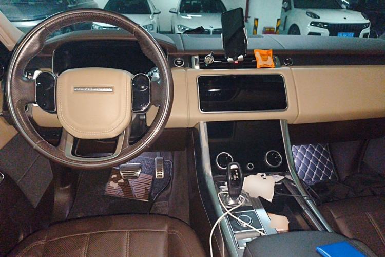 Used Land Rover Range Sport 2017 3.0 SC V6 HSE DYNAMIC Center Console