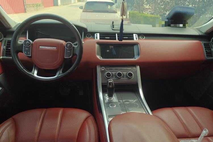 Used Land Rover Range Sport  Center Console