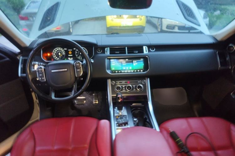 Used Land Rover Range Sport 2017 3.0 SC V6 HSE DYNAMIC Center Console