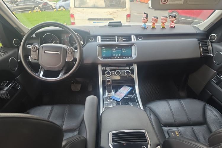 Used Land Rover Range Sport 2017 3.0 SC V6 HSE Center Console