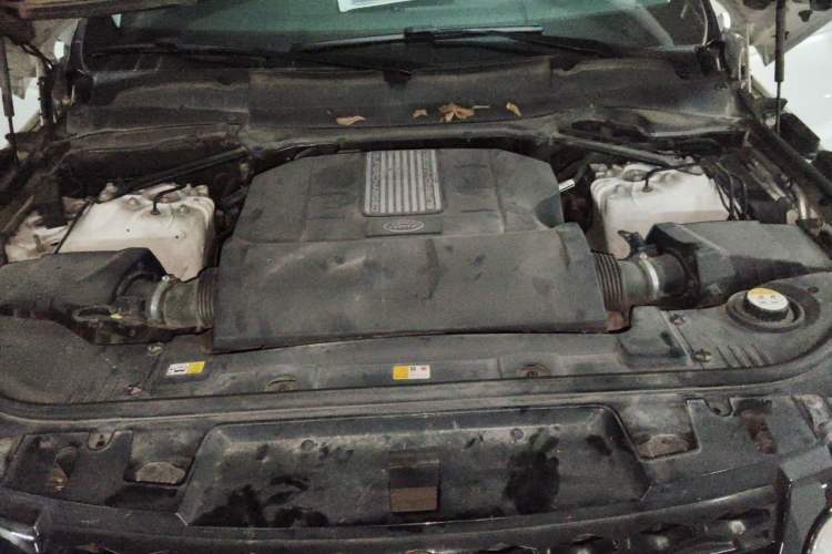 Used Land Rover Range Sport 2017 3.0 SC V6 HSE DYNAMIC Engine Bay