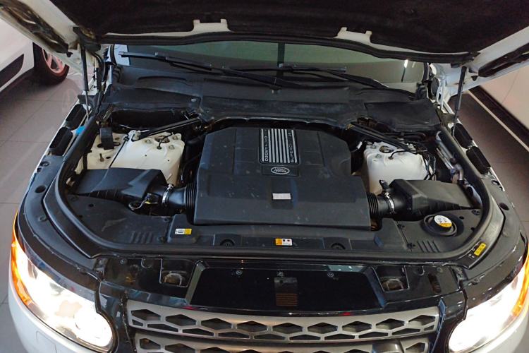 Used Land Rover Range Sport 2017 3.0 SC V6 SE Engine Bay