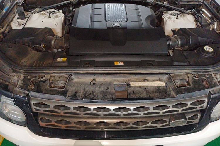 Used Land Rover Range Sport 2017 3.0 SC V6 SE Engine Bay