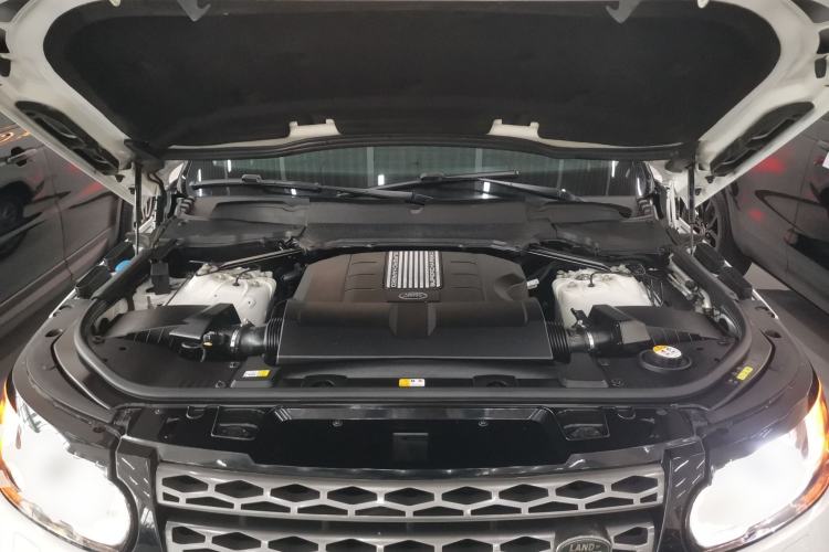 Used Land Rover Range Sport 2017 3.0 SC V6 SE Engine Bay
