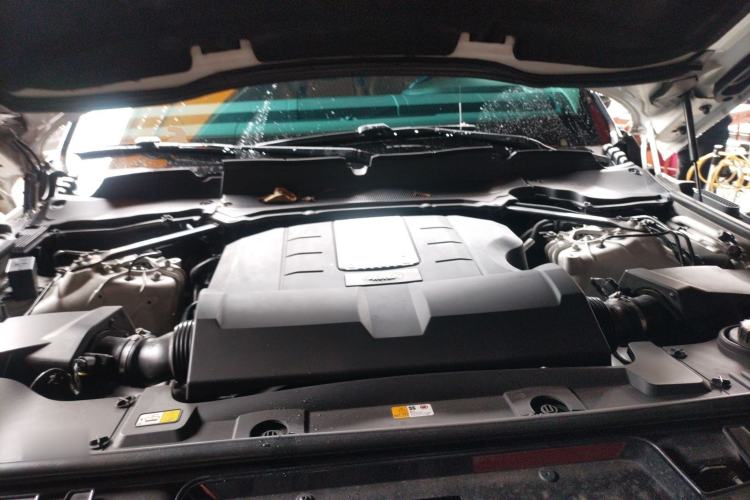 Used Land Rover Range Sport 2017 3.0 SC V6 HSE DYNAMIC Engine Bay