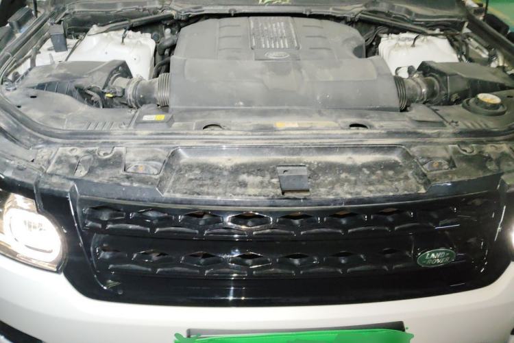 Used Land Rover Range Sport 2017 3.0 SC V6 HSE DYNAMIC Engine Bay