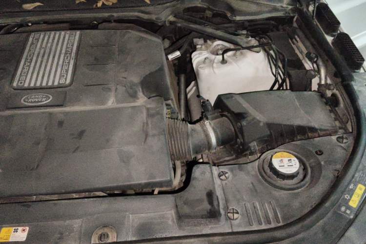 Used Land Rover Range Sport 2017 3.0 SC V6 HSE DYNAMIC Engine Bay Left