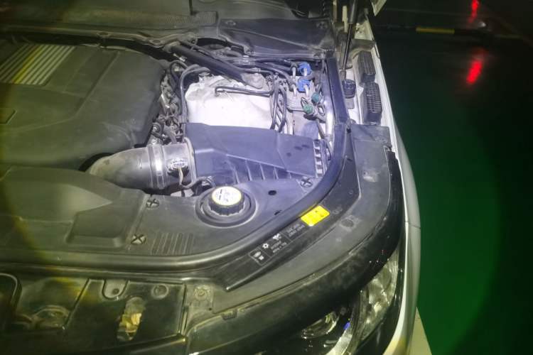 Used Land Rover Range Sport  Engine Bay Left