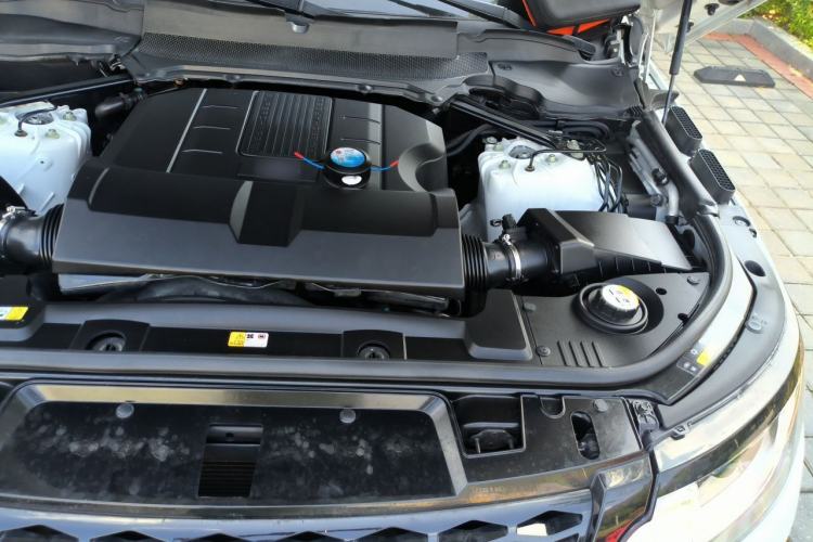 Used Land Rover Range Sport 2017 3.0 SC V6 HSE DYNAMIC Engine Bay Left