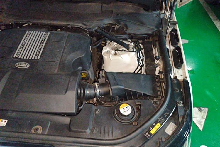 Used Land Rover Range Sport 2017 3.0 SC V6 HSE DYNAMIC Engine Bay Left