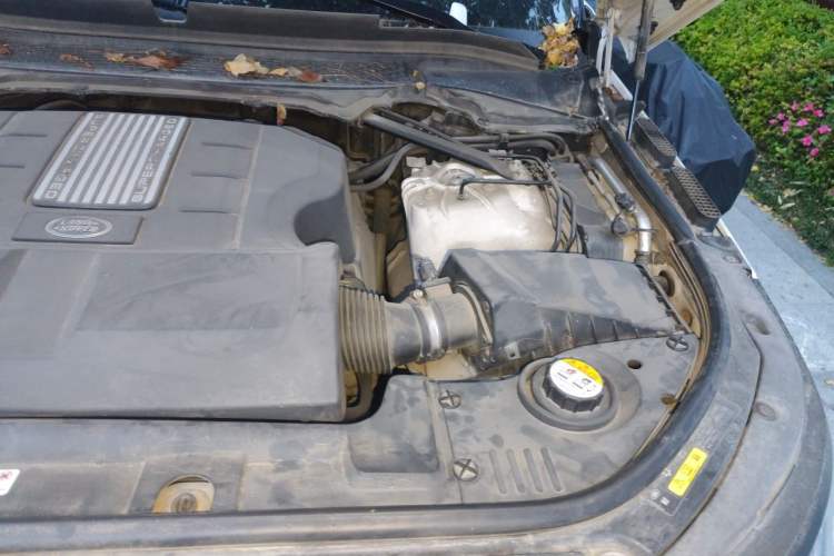Used Land Rover Range Sport 2017 3.0 SC V6 HSE DYNAMIC Engine Bay Left