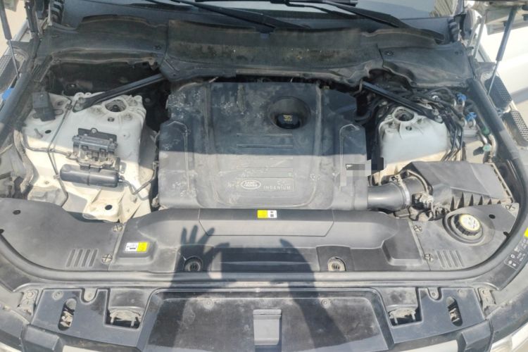 Used Land Rover Range Sport  Engine Bay
