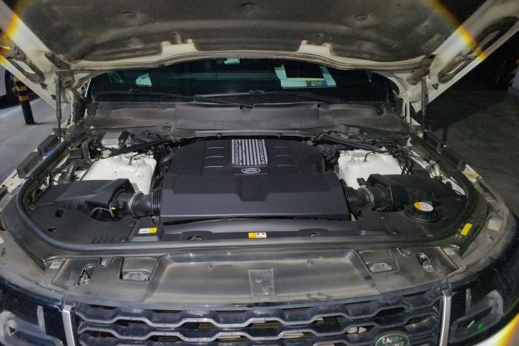 Used Land Rover Range Sport 2017 3.0 SC V6 SE Engine Bay