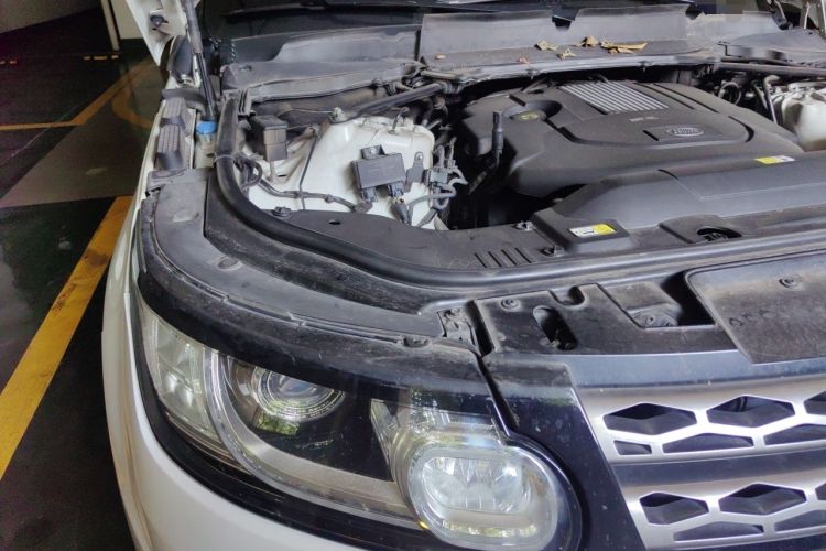 Used Land Rover Range Sport  Engine Bay Right