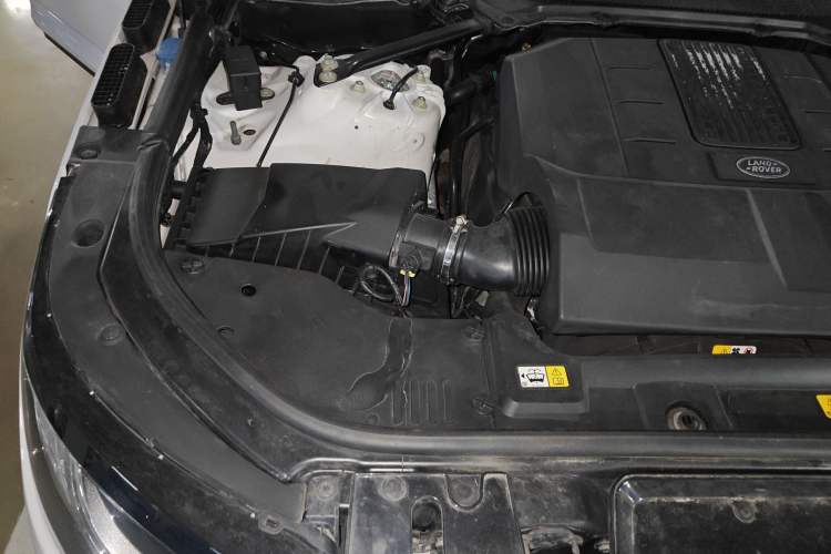 Used Land Rover Range Sport 2017 3.0 SC V6 HSE DYNAMIC Engine Bay Right