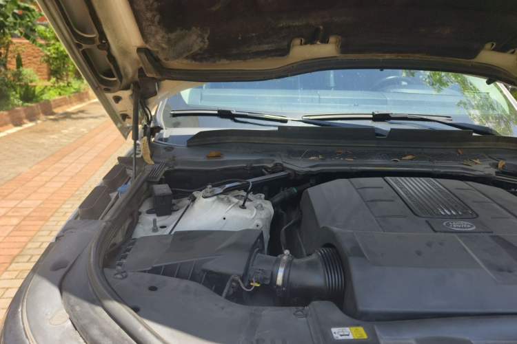 Used Land Rover Range Sport 2017 3.0 SC V6 HSE DYNAMIC Engine Bay Right