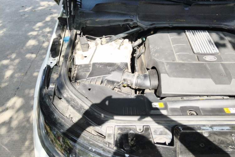 Used Land Rover Range Sport 2017 3.0 SC V6 HSE Engine Bay Right