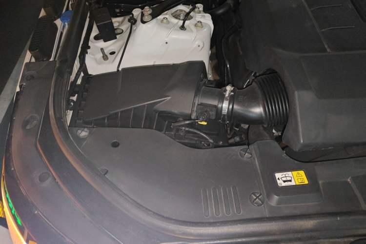 Used Land Rover Range Sport 2017 3.0 SC V6 SE Engine Bay Right