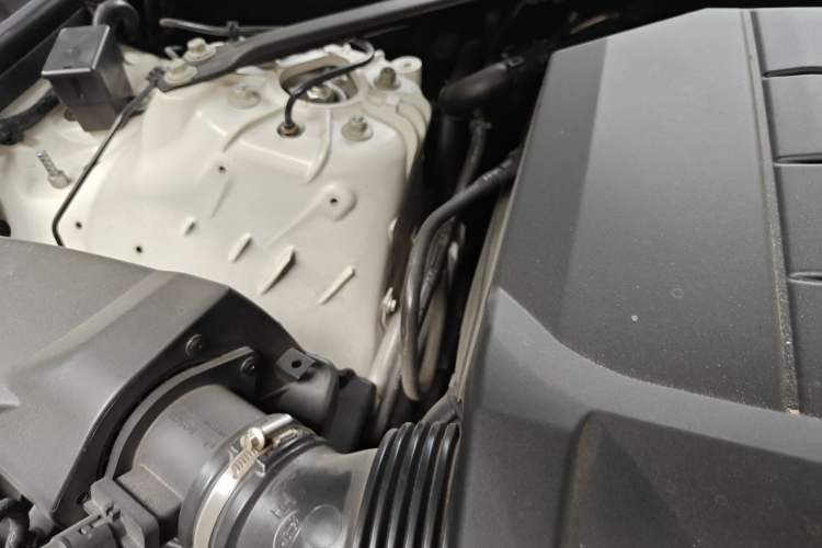 Used Land Rover Range Sport 2017 3.0 SC V6 HSE Engine Bay Right