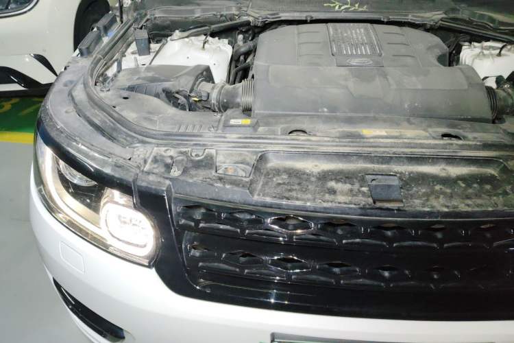 Used Land Rover Range Sport 2017 3.0 SC V6 HSE DYNAMIC Engine Bay Right