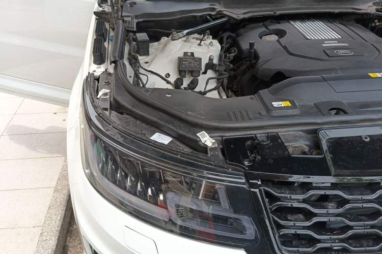 Used Land Rover Range Sport  Engine Bay Right