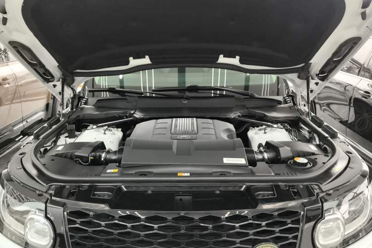 Used Land Rover Range Sport 2017 3.0 SC V6 SE Engine Bay