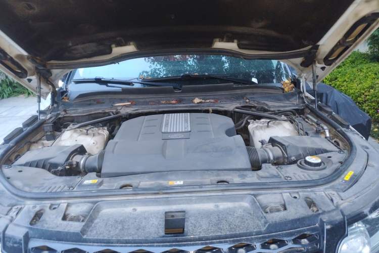 Used Land Rover Range Sport 2017 3.0 SC V6 HSE DYNAMIC Engine Bay
