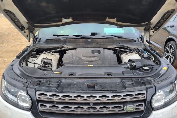Used Land Rover Range Sport  Engine Bay