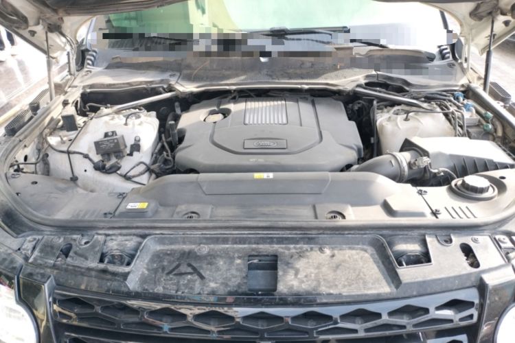 Used Land Rover Range Sport  Engine Bay