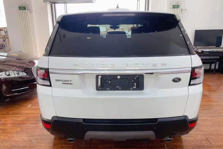 Used Land Rover Range Sport 2017 3.0 SC V6 SE Exterior 4
