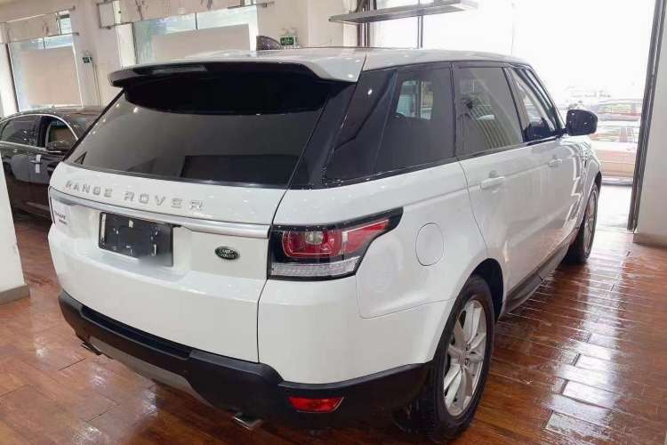 Used Land Rover Range Sport 2017 3.0 SC V6 SE Exterior 5
