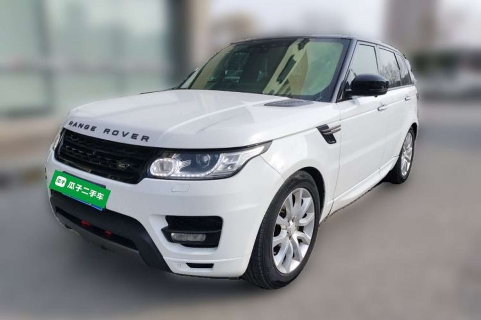 Used Land Rover Range Sport  Front Left 45 Deg
